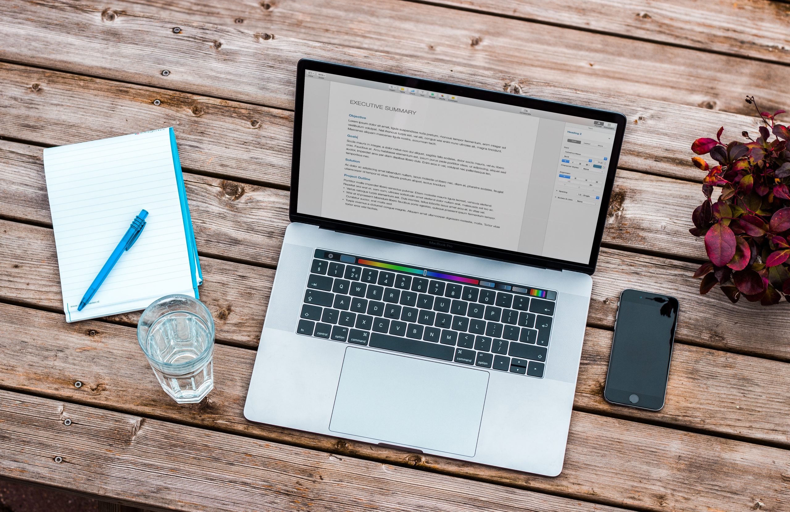 6 Expert Tips on Writing Your CV