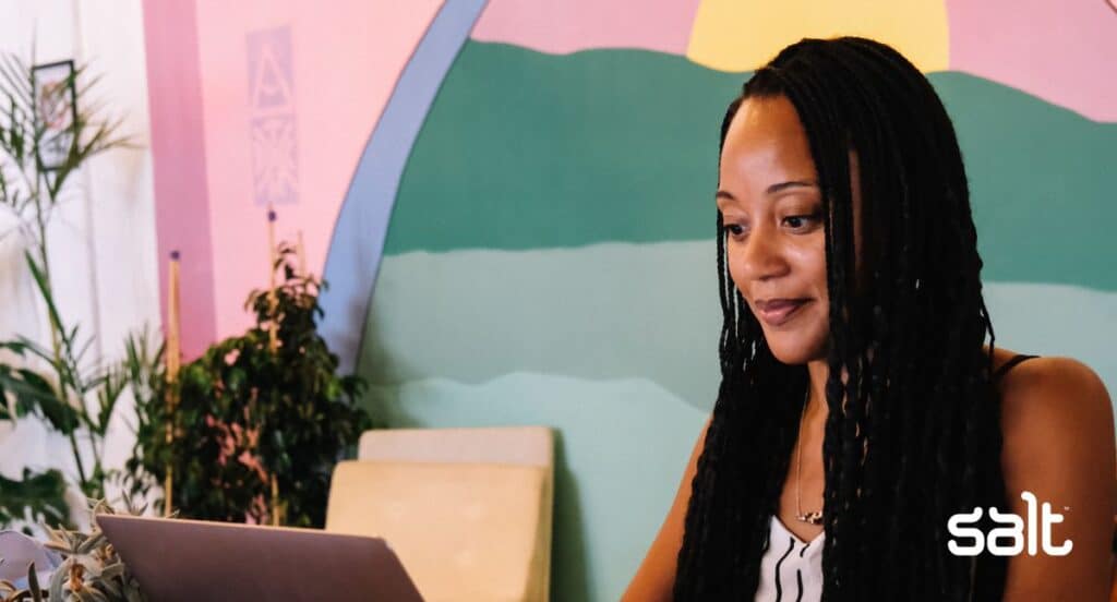 Rita working as a Digital Nomad Freelance Managing Consultant